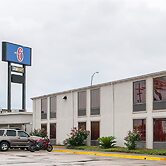 Motel 6 New Orleans, LA - Near Downtown