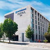 Wyndham Santiago Pettra