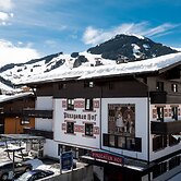 Hotel Pinzgauerhof by Skinetworks