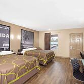 Super 8 by Wyndham Pensacola NAS Area