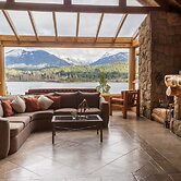 Peninsula Petit Hotel