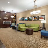 Comfort Suites Huntersville near Lake Norman