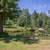 A Hidden Haven & Water Garden Cottages