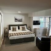 Invernairne Guest House