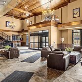 Glacier Mountaineer Lodge