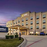 Comfort Inn & Suites Fort Worth - Fossil Creek