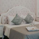 Ena Boutique Hotel & Residences