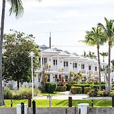 Bayside Villas by Islander Resort