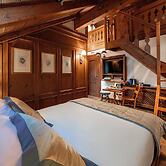 Ambra Cortina Luxury & Fashion Boutique Hotel