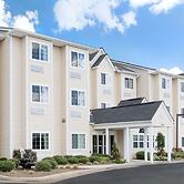 Microtel Inn & Suites by Wyndham Ozark