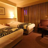 Breezbay Hotel Resort and Spa