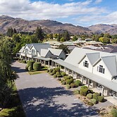 Colonial Manor Motel