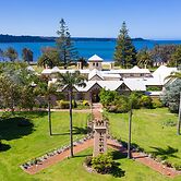 Seahorse Inn Hotel & Villas