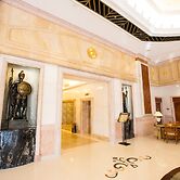 Golden Crown China Hotel