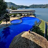 Baiyun Lakeside Hotel