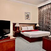 OYO Dream Palace Hotel