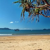 Apollo Jewel Beachfront Apartments