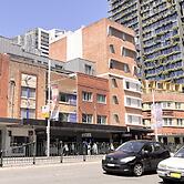 Sydney Riseon Hotel