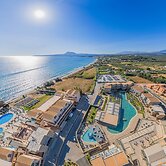 Kiani Beach Resort Family