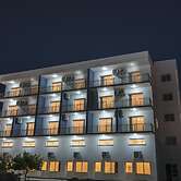 Deniz Airport Suites