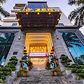 Zen Riverside Hotel & Residences