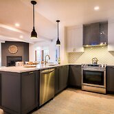 Huge 3 Bedroom Condo With a View