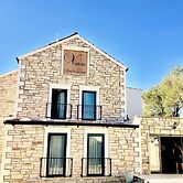 Victoria Hotel and Lounge