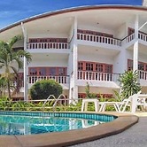 Neptuna Hotel by Maduzi