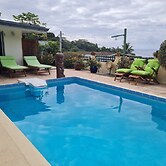 Mahina's Lodge
