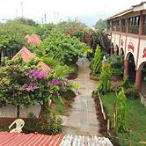 Sultan Hamud Pyramids Resort