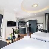 N Queen Apartment Hotel