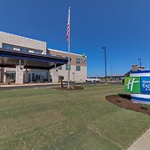 Holiday Inn Express & Suites Union City by IHG