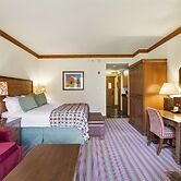 1325 Studio @ The Lodge at Spruce Peak