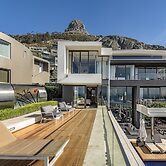 Moondance Villa & Suites