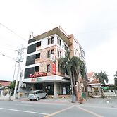 RedDoorz Plus Near Bamboo Organ Las Piñas