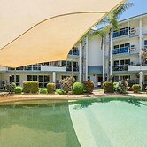 Coral Coast Apartments Palm Cove AVC