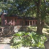 Nyangombe Backpackers