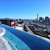 Hostrelax Residences on South Bank