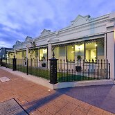 Aloha Central Premium Studios