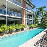Beachfront Apartment with Ocean Views