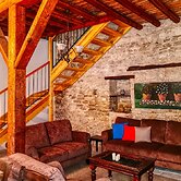 Ariadni Gaia Cottage