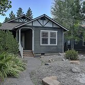 Huckleberry  3 Bedroom Home by RedAwning