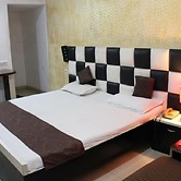 Hotel Amit Regency