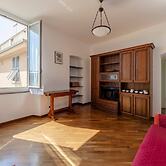 JOIVY Band House di Fronte al Terminal Traghetti