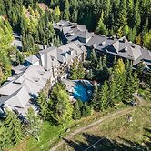 Blackcomb Springs Suites by CLIQUE