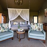 Kifaru Luxury Lodge & Bush Camp