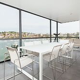 Harbour Front Single Level Apartment