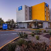 TRYP by Wyndham San Luis Potosi Hotel & Suites