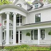 Double Oaks Bed and Breakfast