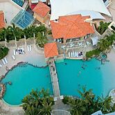 Ocean & Riverview at Chevron Renaissance